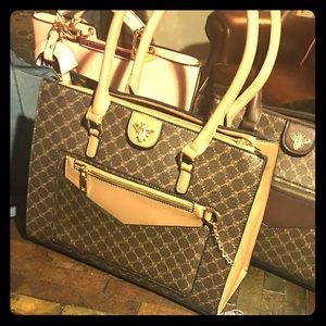 hand bag
